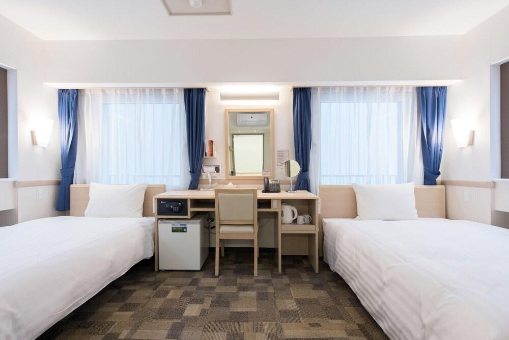 Toyoko Inn Osaka Kyobashi Sakuranomiya Экстерьер фото