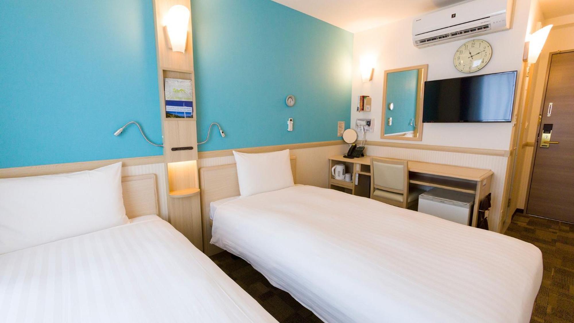 Toyoko Inn Osaka Kyobashi Sakuranomiya Номер фото